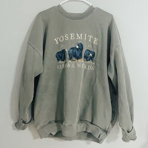 Brandy Melville Yosemite Sweatshirt